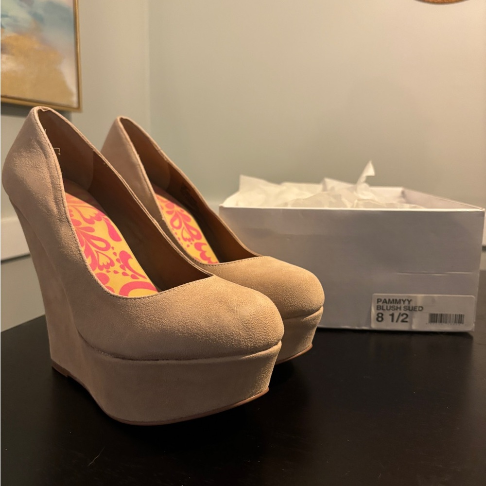 Steve Madden Pammyy Blush Suede Platform Wedges